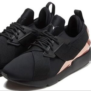 Puma Muse Metallic Puma Black Rose Gold Sneakers